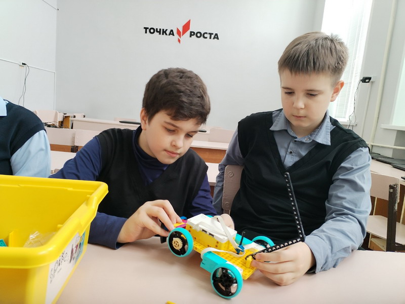 «Проектирование колесного робота" «Проектирование колесного робота".