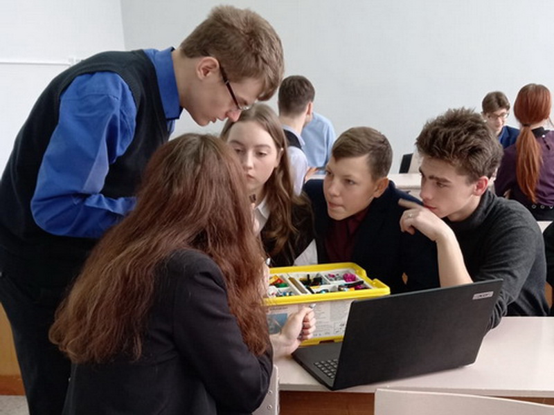 &amp;quot;Изучение линейных алгоритмов&amp;quot;.